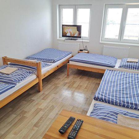 Apartman Plasy Luaran gambar